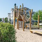 Apartment 627, Seepark