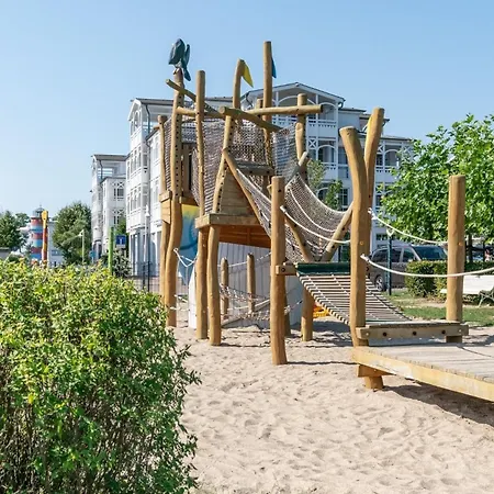 Apartment 627, Seepark