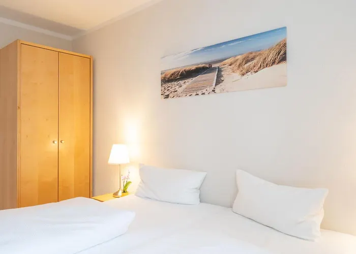 627, Seepark Apartment *